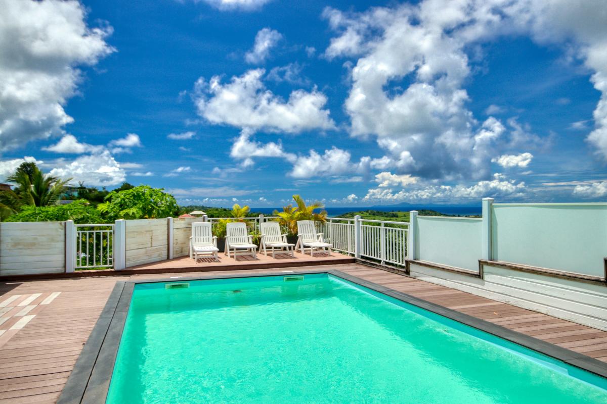 location de villa 8 personnes Martinique vue mer piscine 1